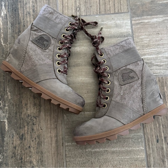 Sorel Lexie Wedge Kaki/Brown Women's Size 7 - Picture 1 of 9